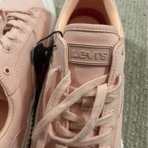 New Levi’s Sneakers Women’s Sz. 9